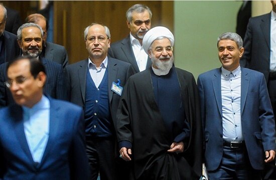 شاخص ساختگی مسعود نیلی برای کوبیدن احمدی نژاد بلای جان حسن روحانی شد